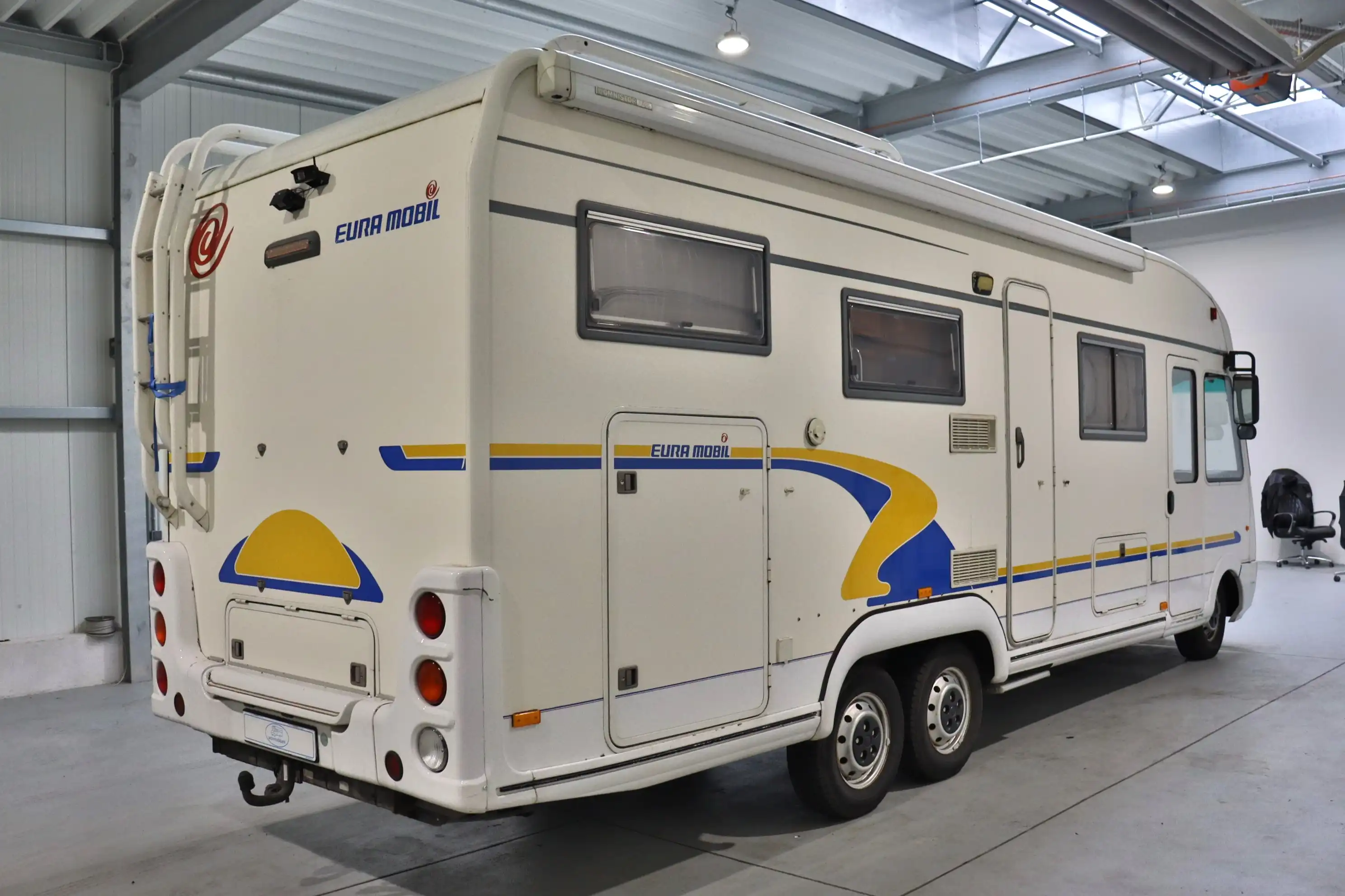 EURAMOBIL I 810 HB